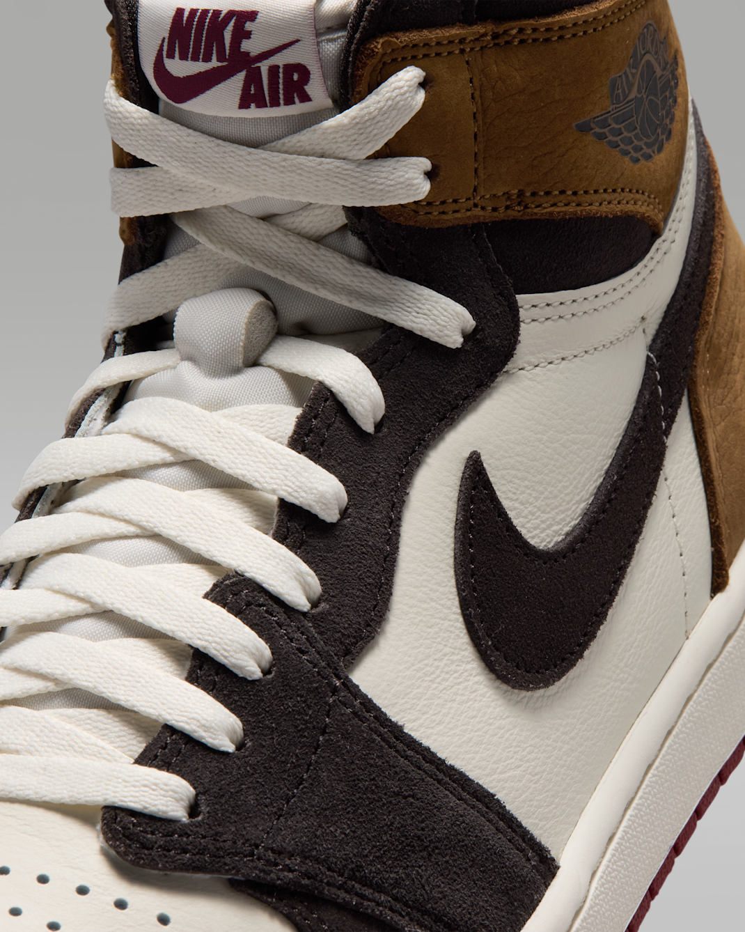 Air Jordan 1 Retro High OG 'Love Letter' DZ5485-201