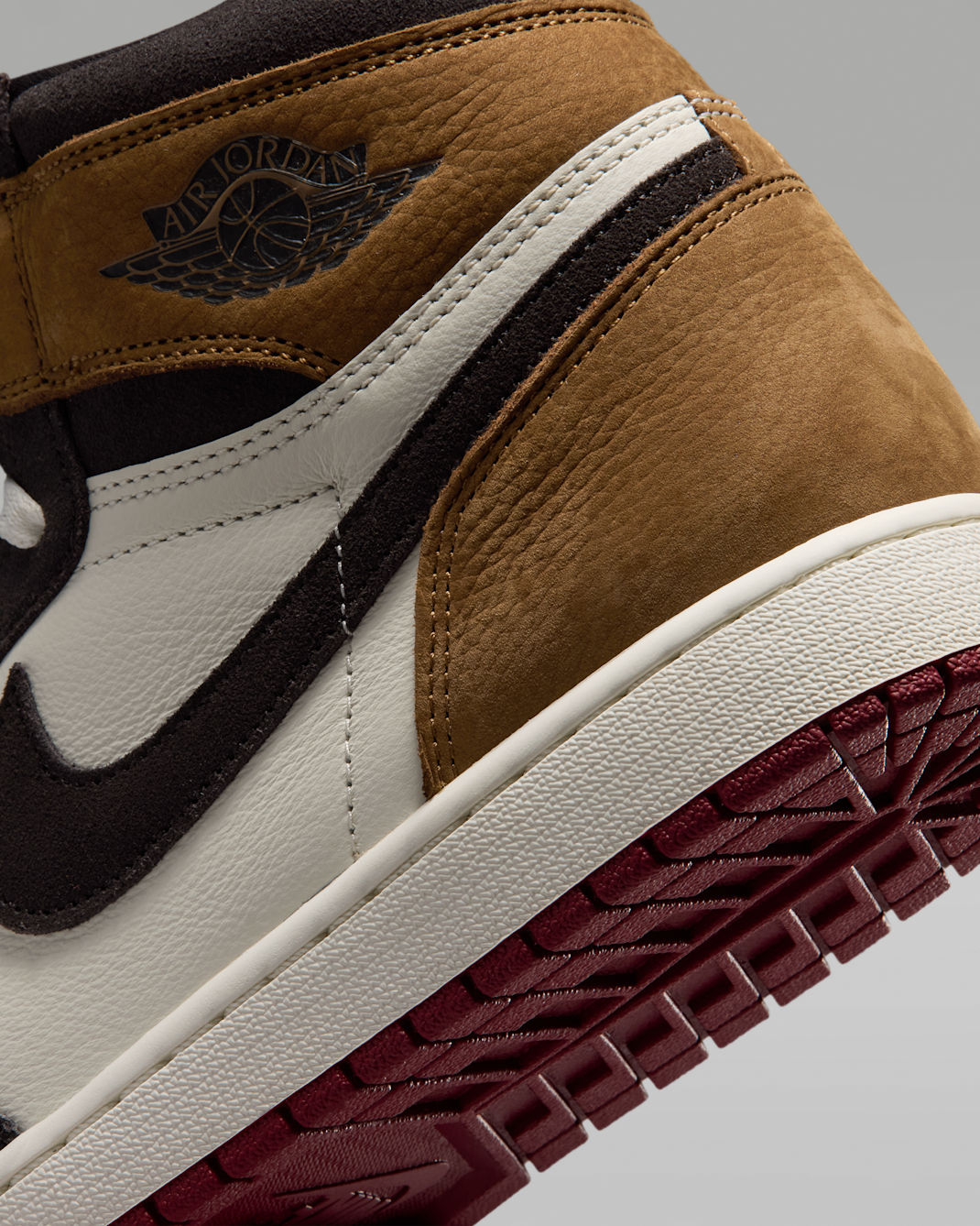 Air Jordan 1 Retro High OG 'Love Letter' DZ5485-201